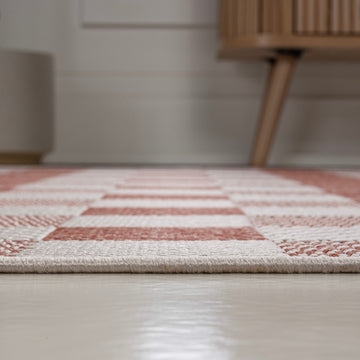 Darcy Traditional Geometric Bold Gingham Area Rug